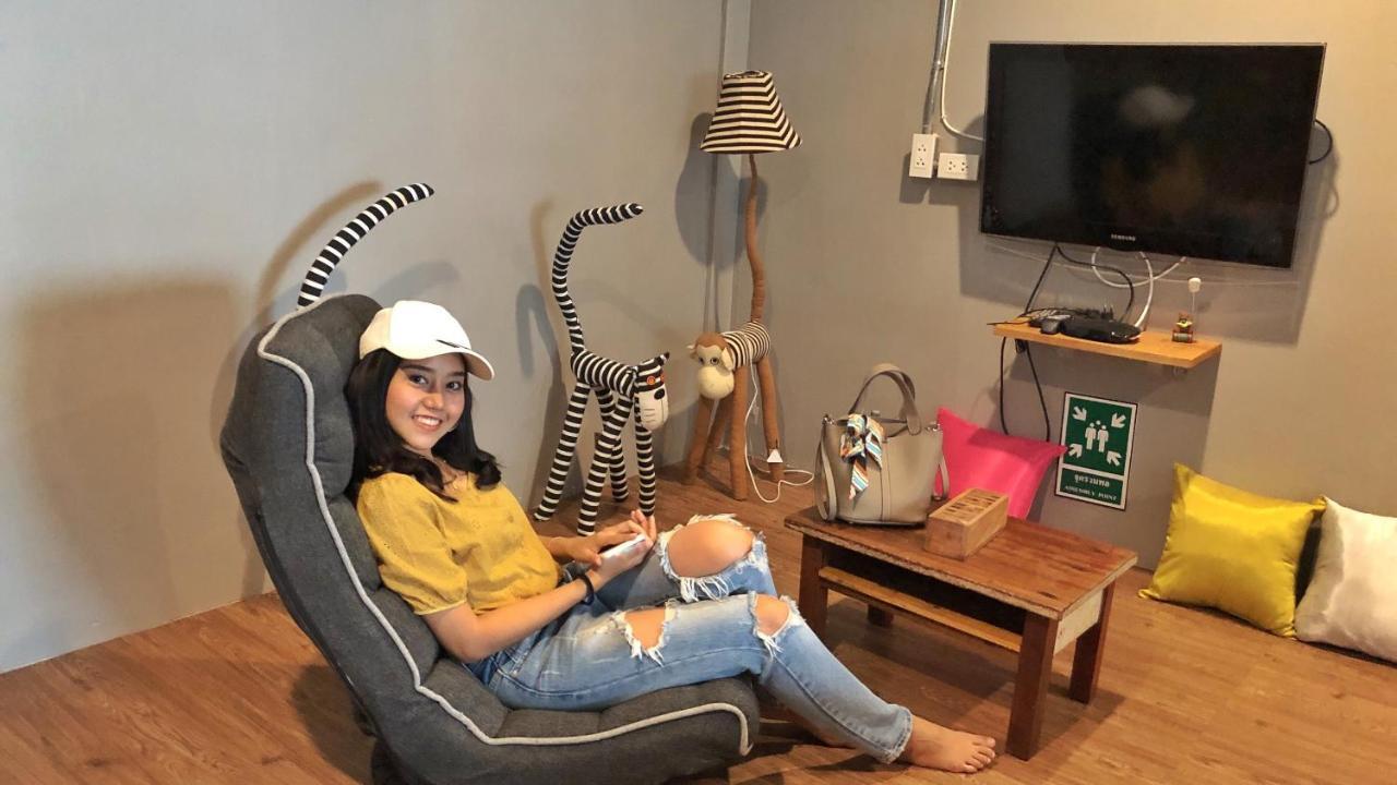 Ok Chic Phuket Hostel Esterno foto